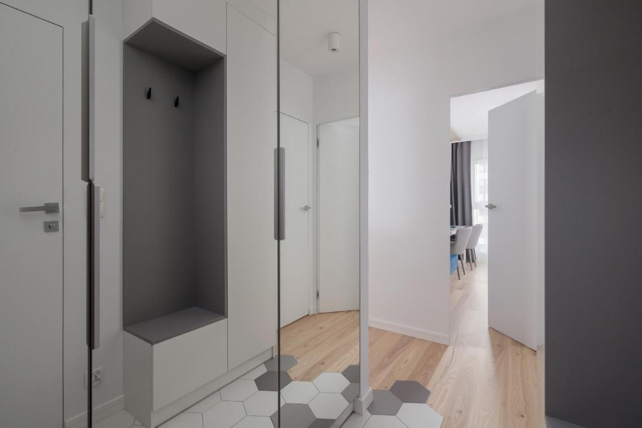 Vetulaniego Apartment With Air Conditioning & Parking By Renters Prestige Krakau Exterior foto